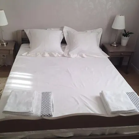 Avec Piscine Privative Et Sans Vis A Vis Villa *