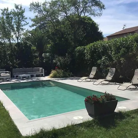 Avec Piscine Privative Et Sans Vis A Vis